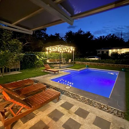 Amazilia Guesthouse Liberia Bagian luar foto