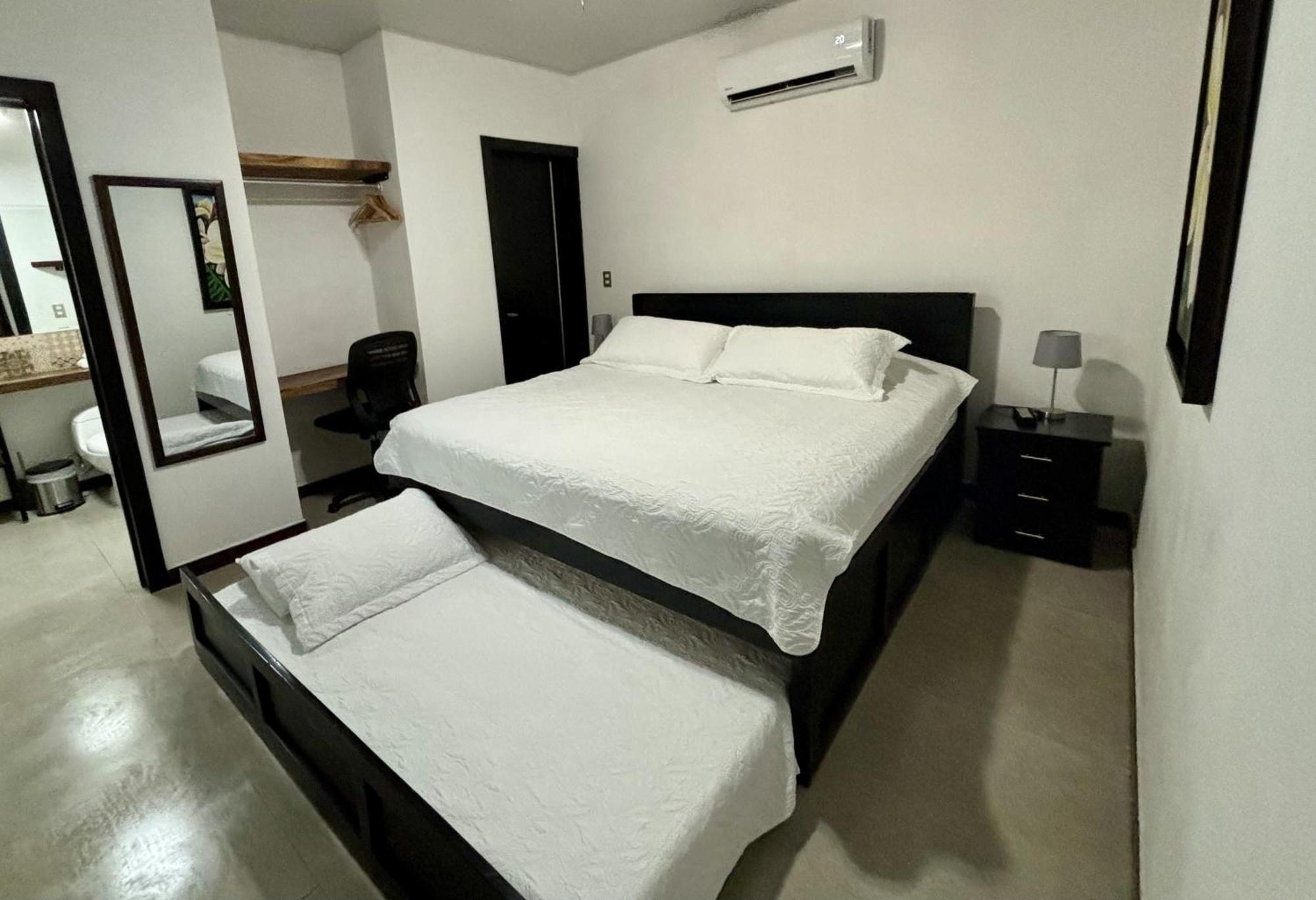 Amazilia Guesthouse Liberia Bagian luar foto